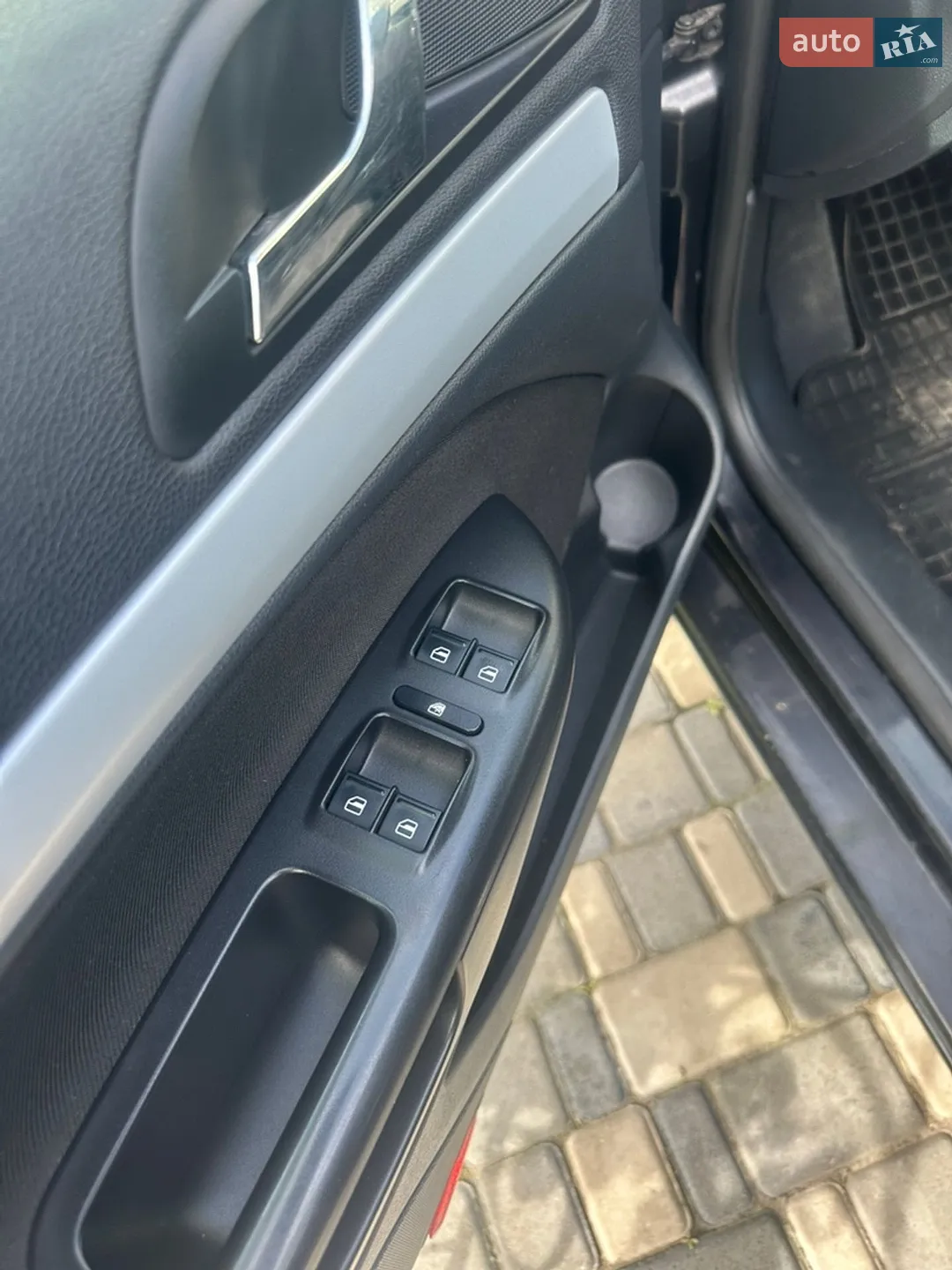 2011 Skoda Octavia - мініатюра 17
