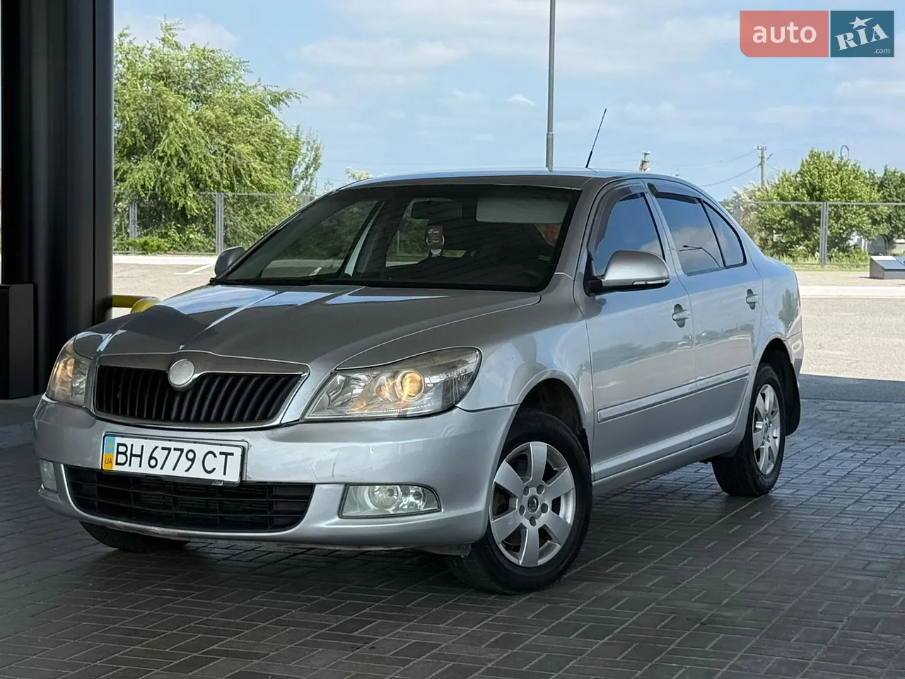 2010 Skoda Octavia - мініатюра 23