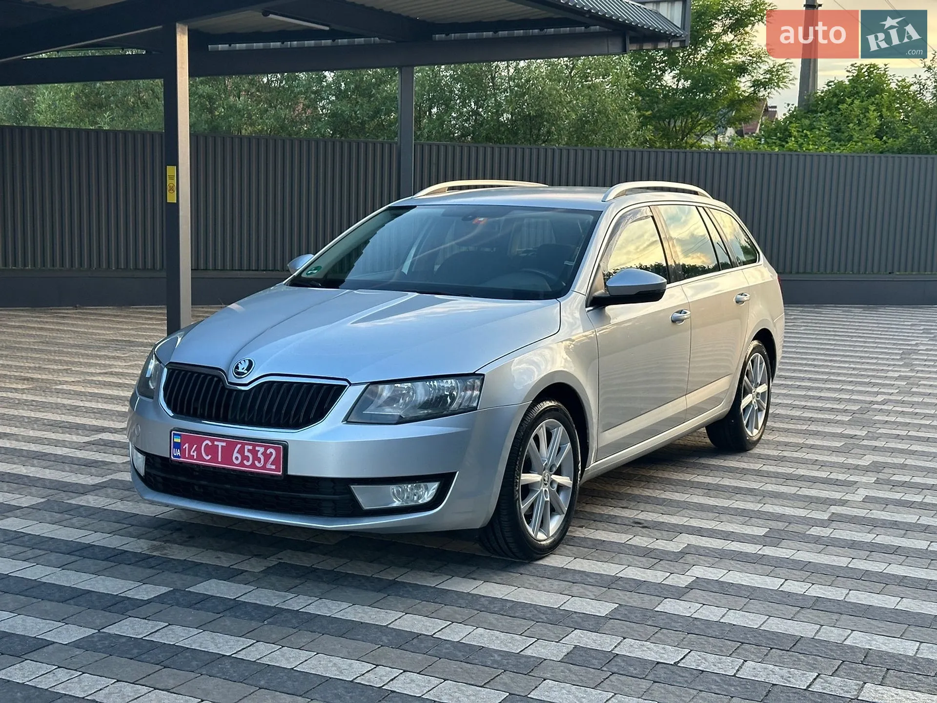 2015 Skoda Octavia - фото 1
