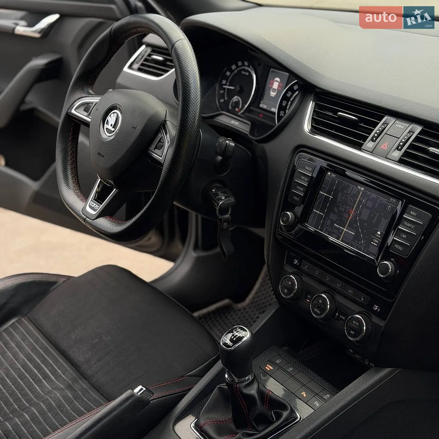 2015 Skoda Octavia - мініатюра 17