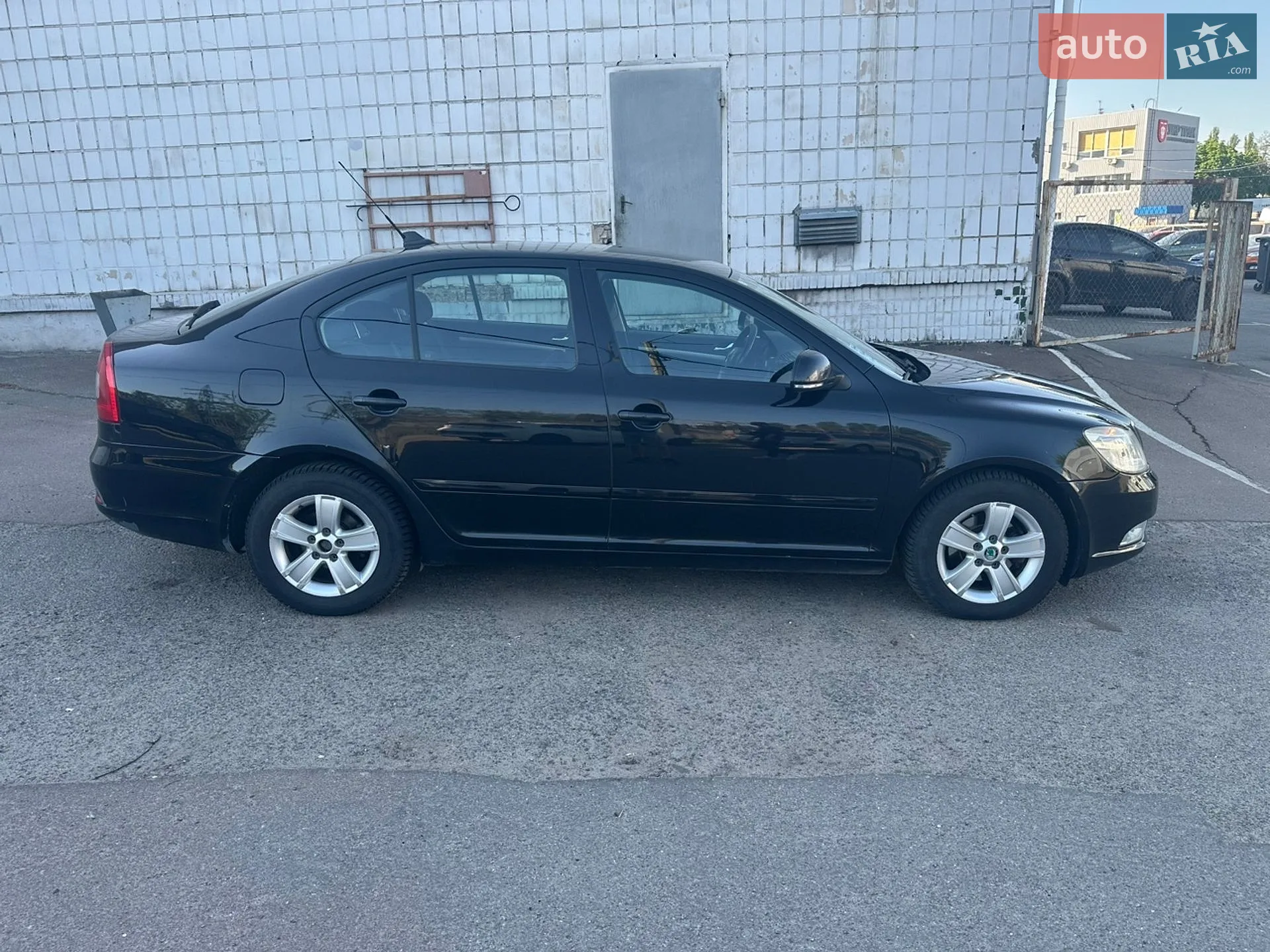 2010 Skoda Octavia - мініатюра 4
