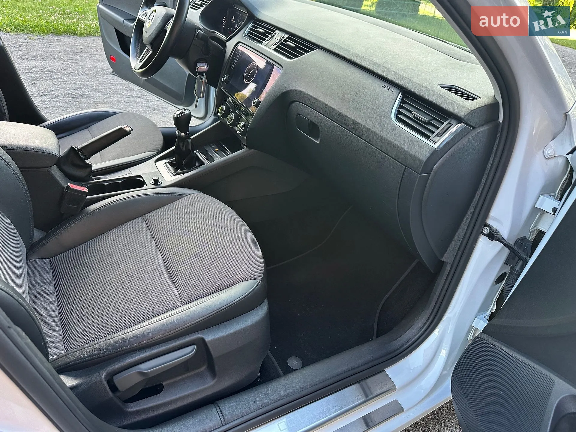 2019 Skoda Octavia - мініатюра 43