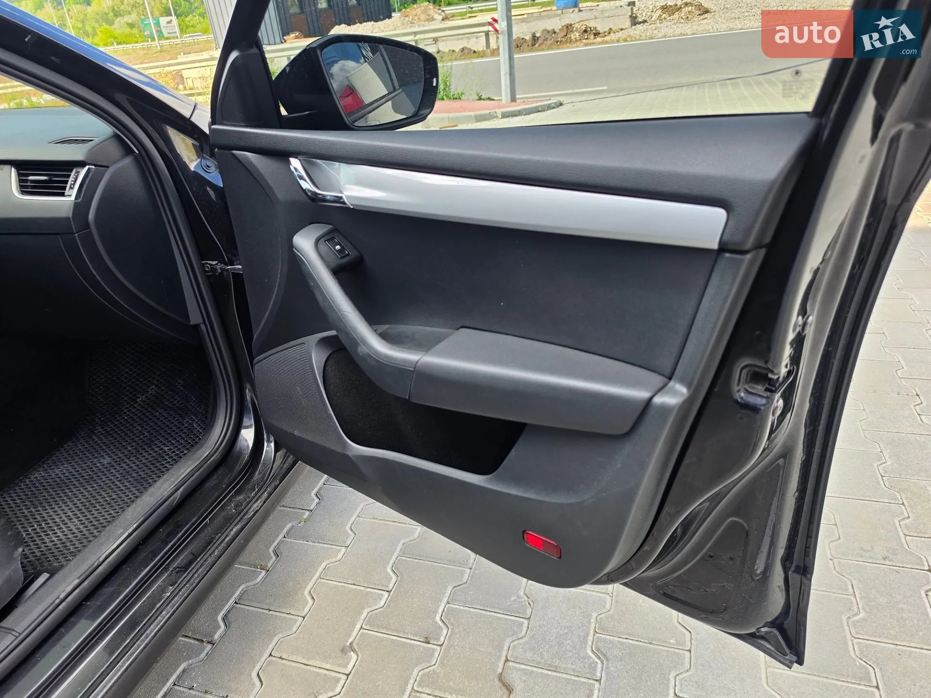 2015 Skoda Octavia - мініатюра 24