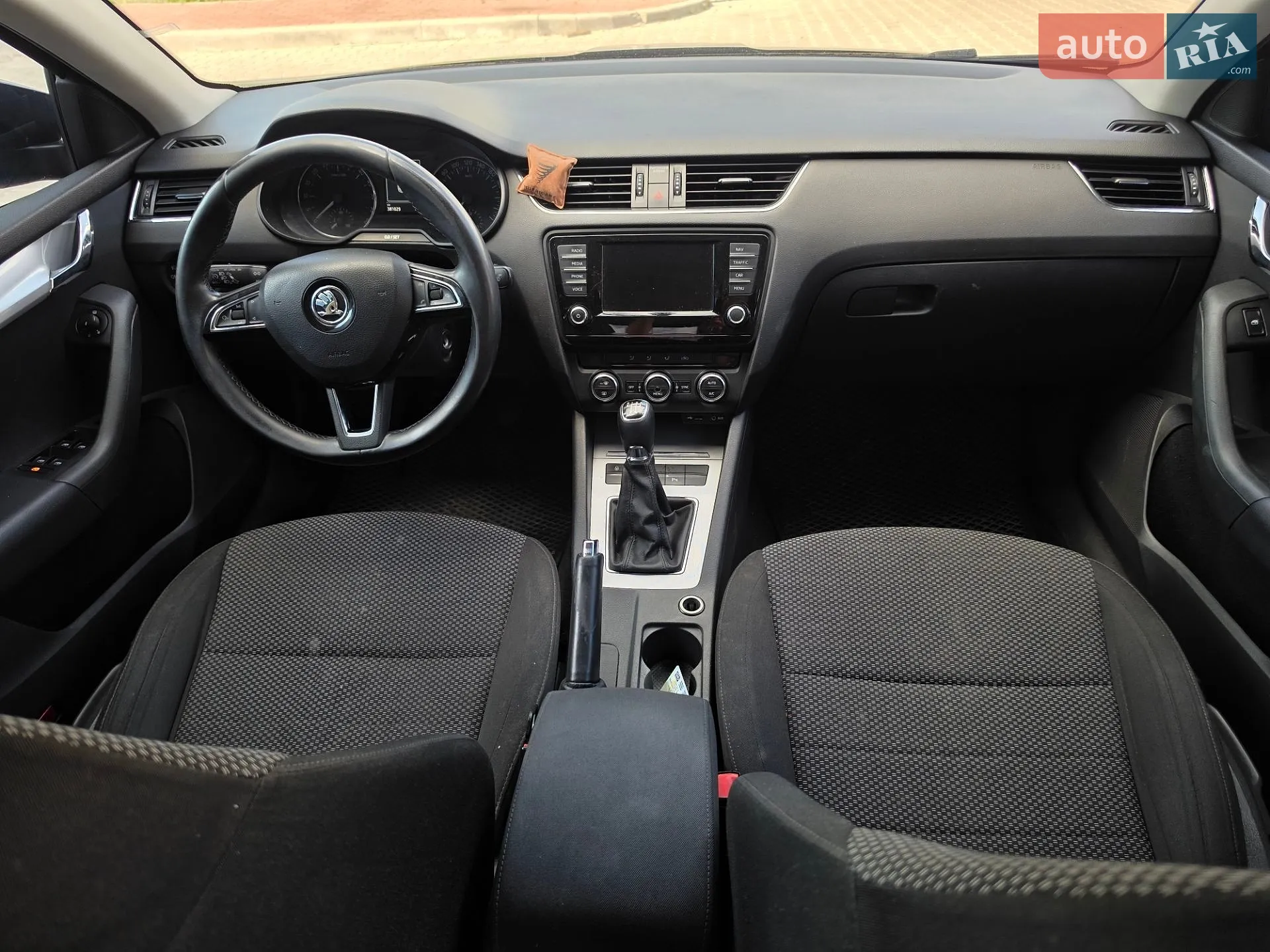 2015 Skoda Octavia - мініатюра 27