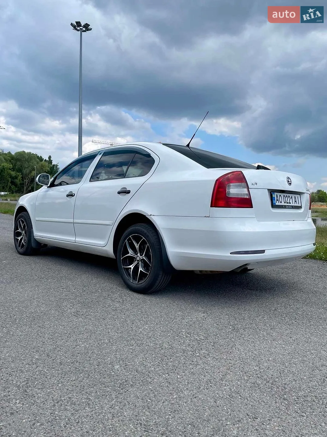 2010 Skoda Octavia - мініатюра 10
