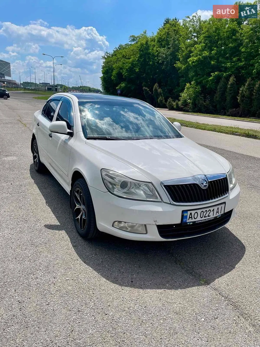 2010 Skoda Octavia - мініатюра 3