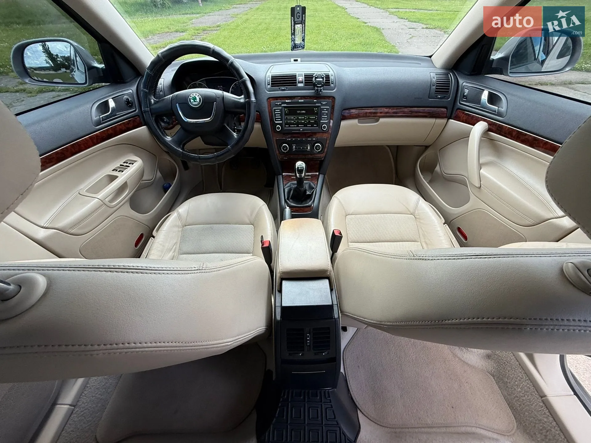 2011 Skoda Octavia - мініатюра 46