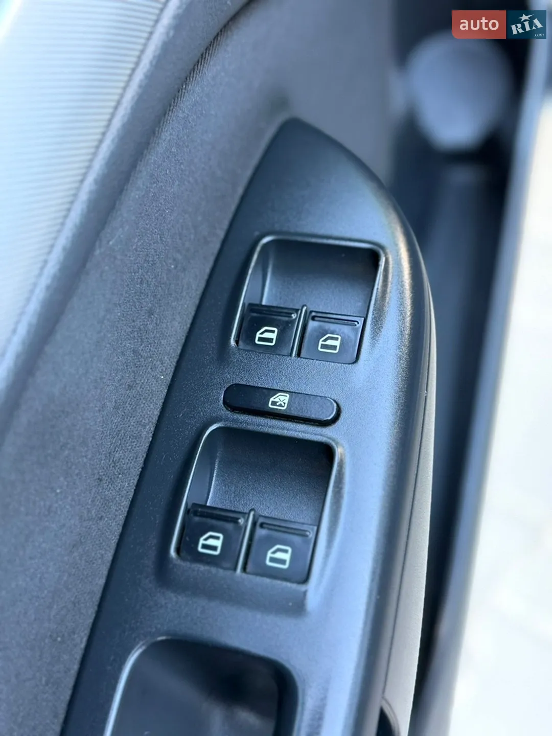 2011 Skoda Octavia - мініатюра 71