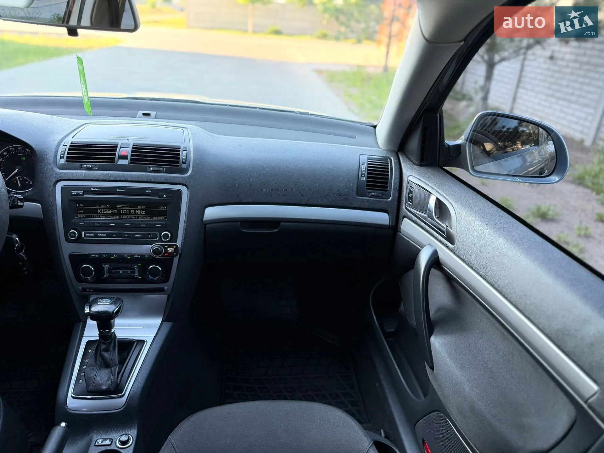 2011 Skoda Octavia - мініатюра 94