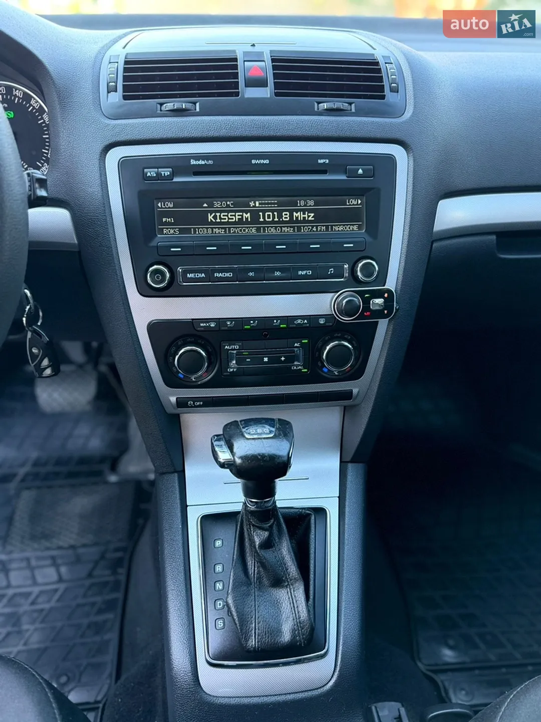 2011 Skoda Octavia - мініатюра 98