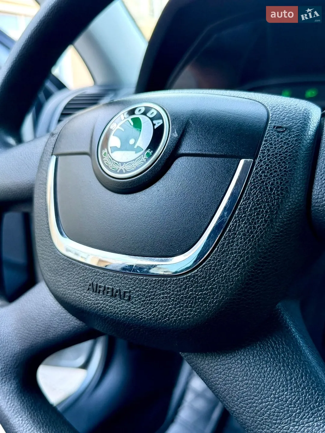 2011 Skoda Octavia - мініатюра 104