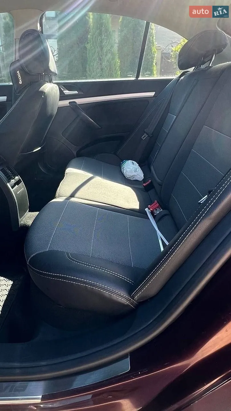2010 Skoda Octavia - мініатюра 10