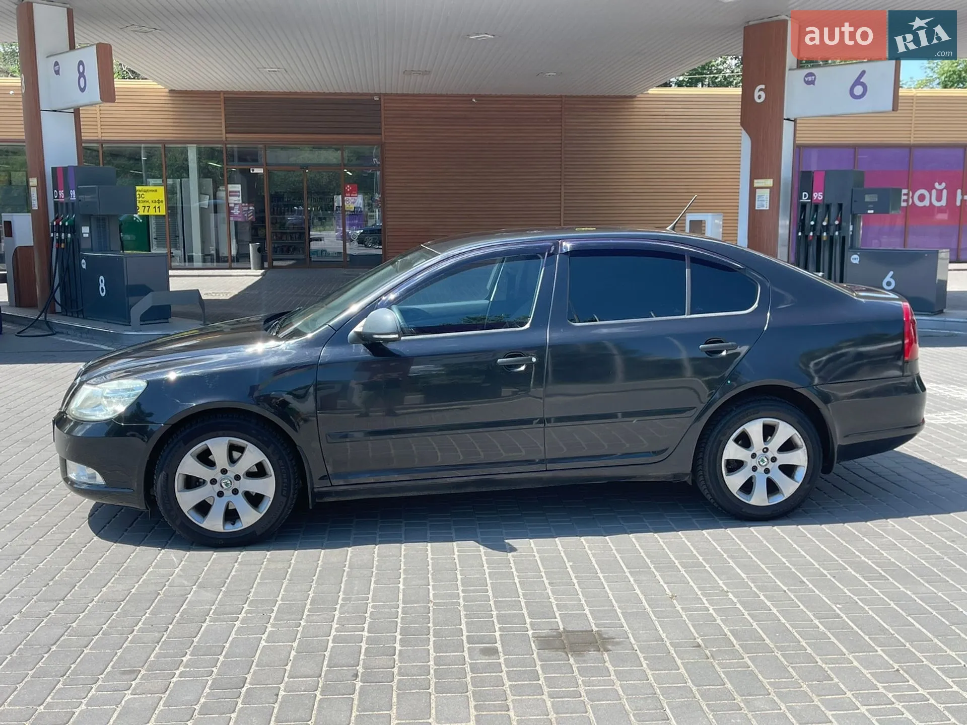2011 Skoda Octavia - мініатюра 8