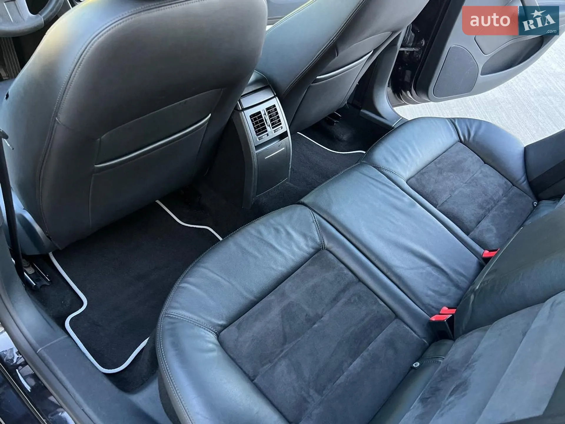 2011 Skoda Octavia - мініатюра 96