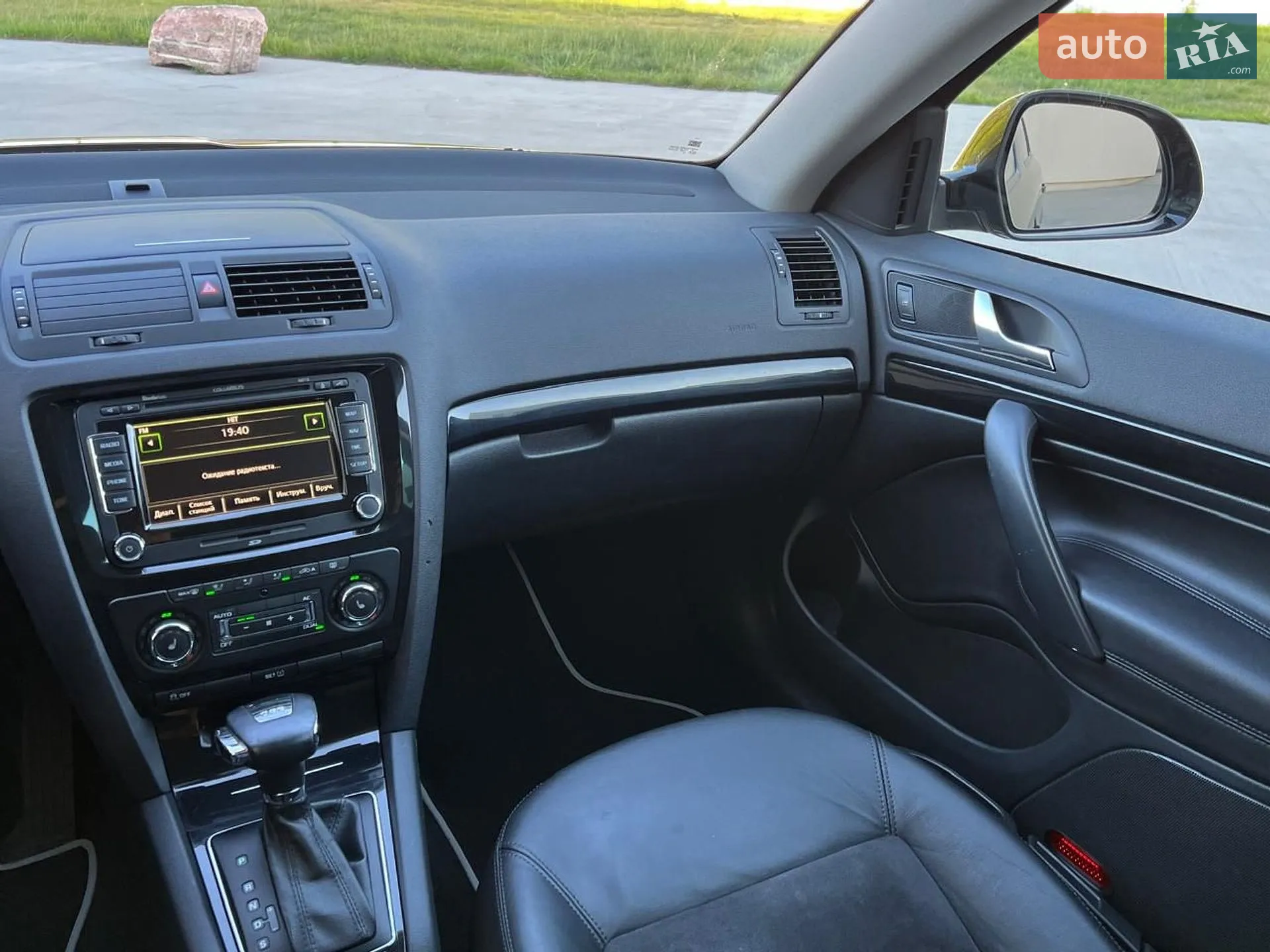 2011 Skoda Octavia - мініатюра 143