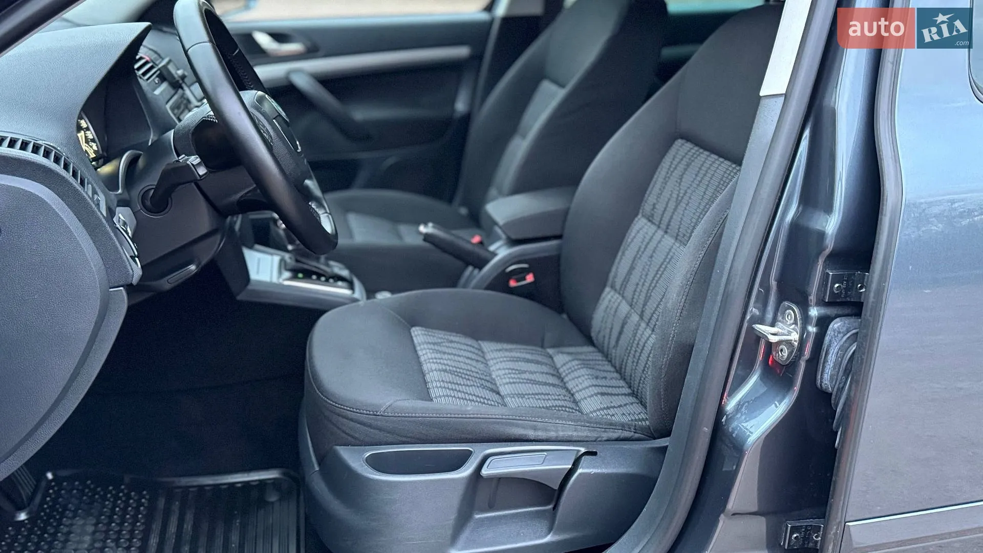 2011 Skoda Octavia - мініатюра 20