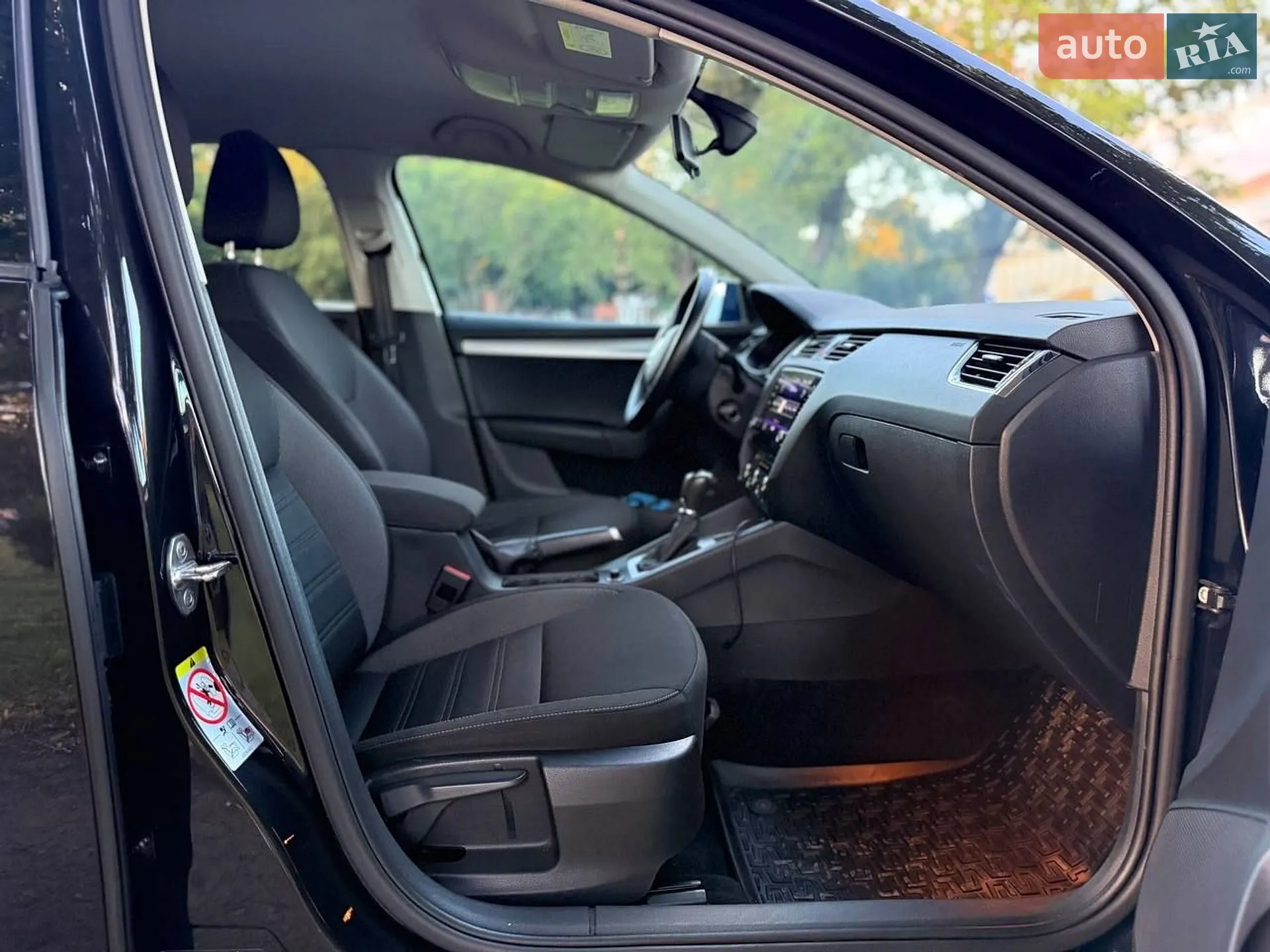 2019 Skoda Octavia - мініатюра 35