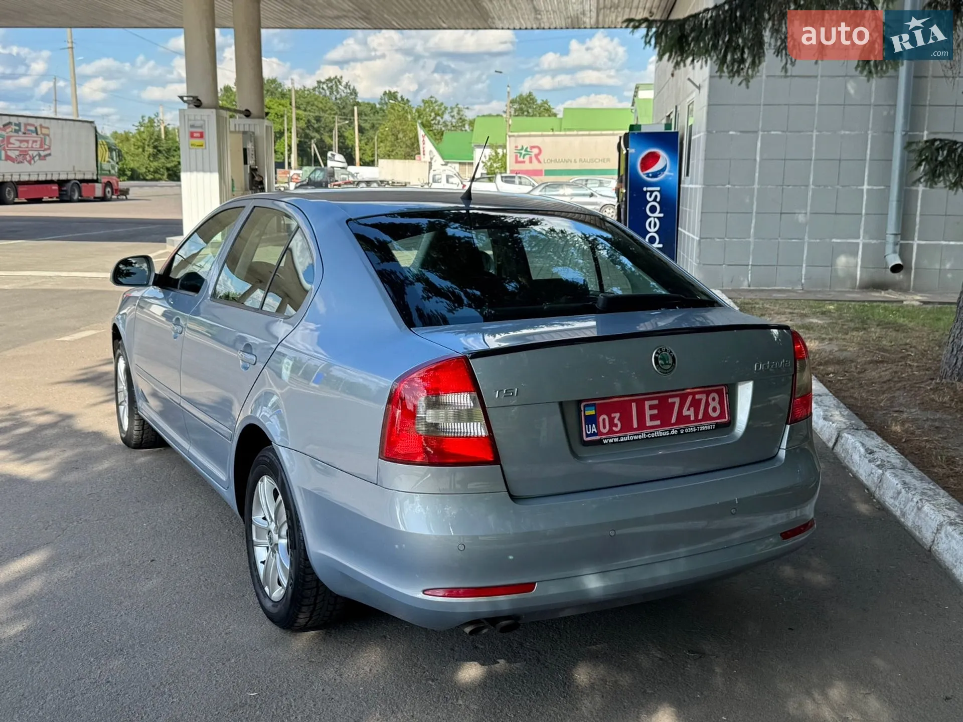 2011 Skoda Octavia - мініатюра 9