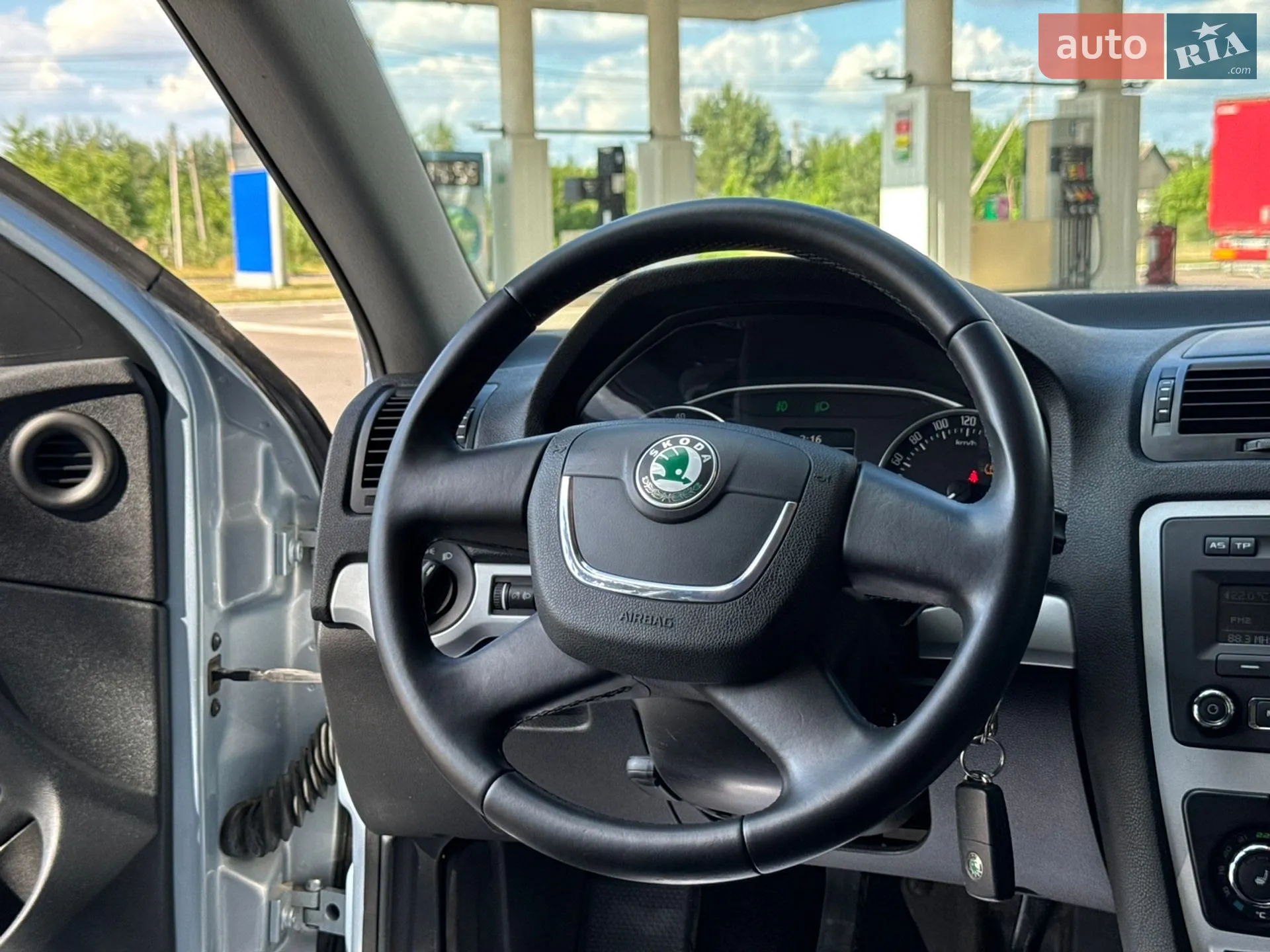 2011 Skoda Octavia - мініатюра 23