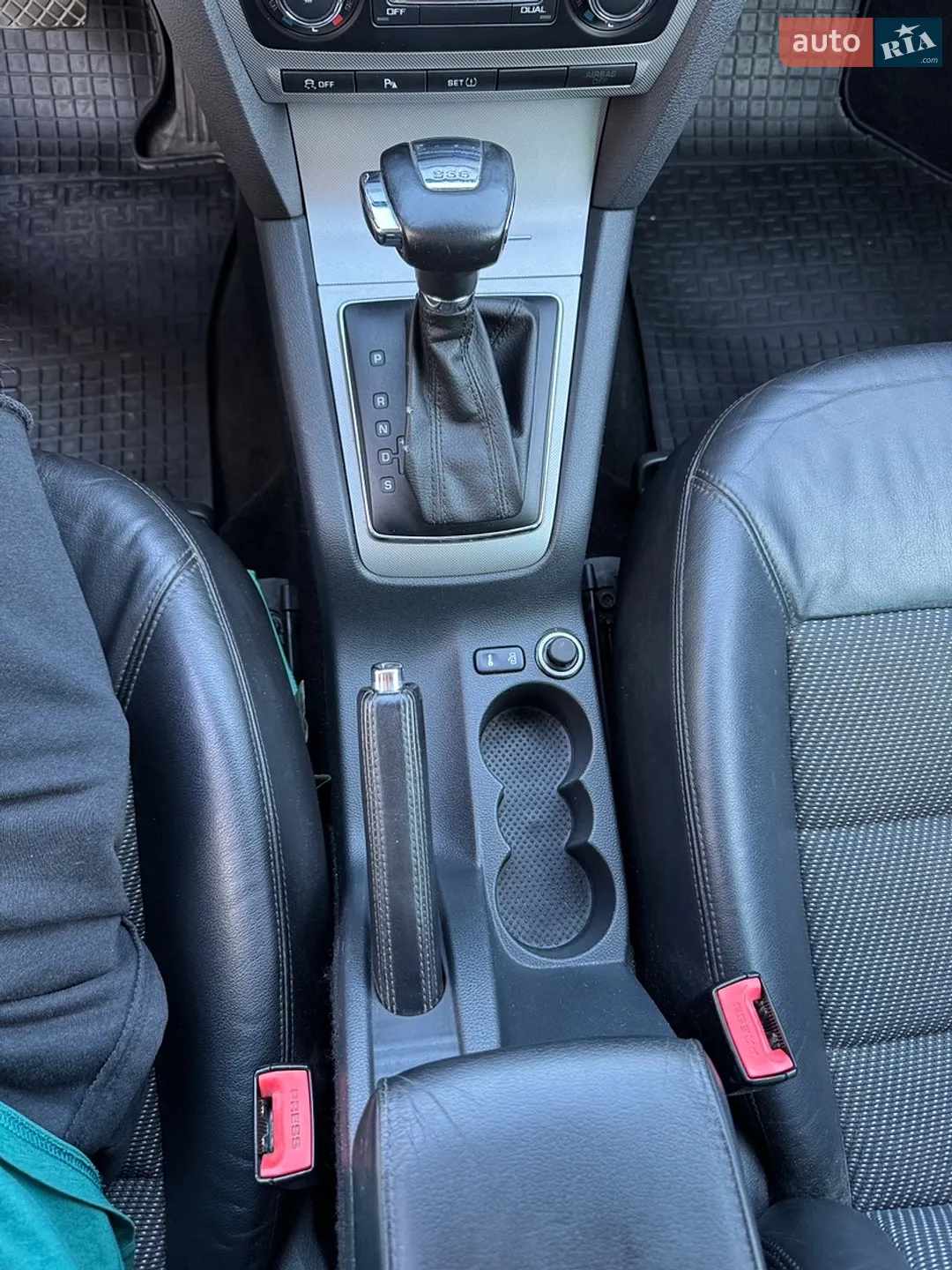 2011 Skoda Octavia - мініатюра 19