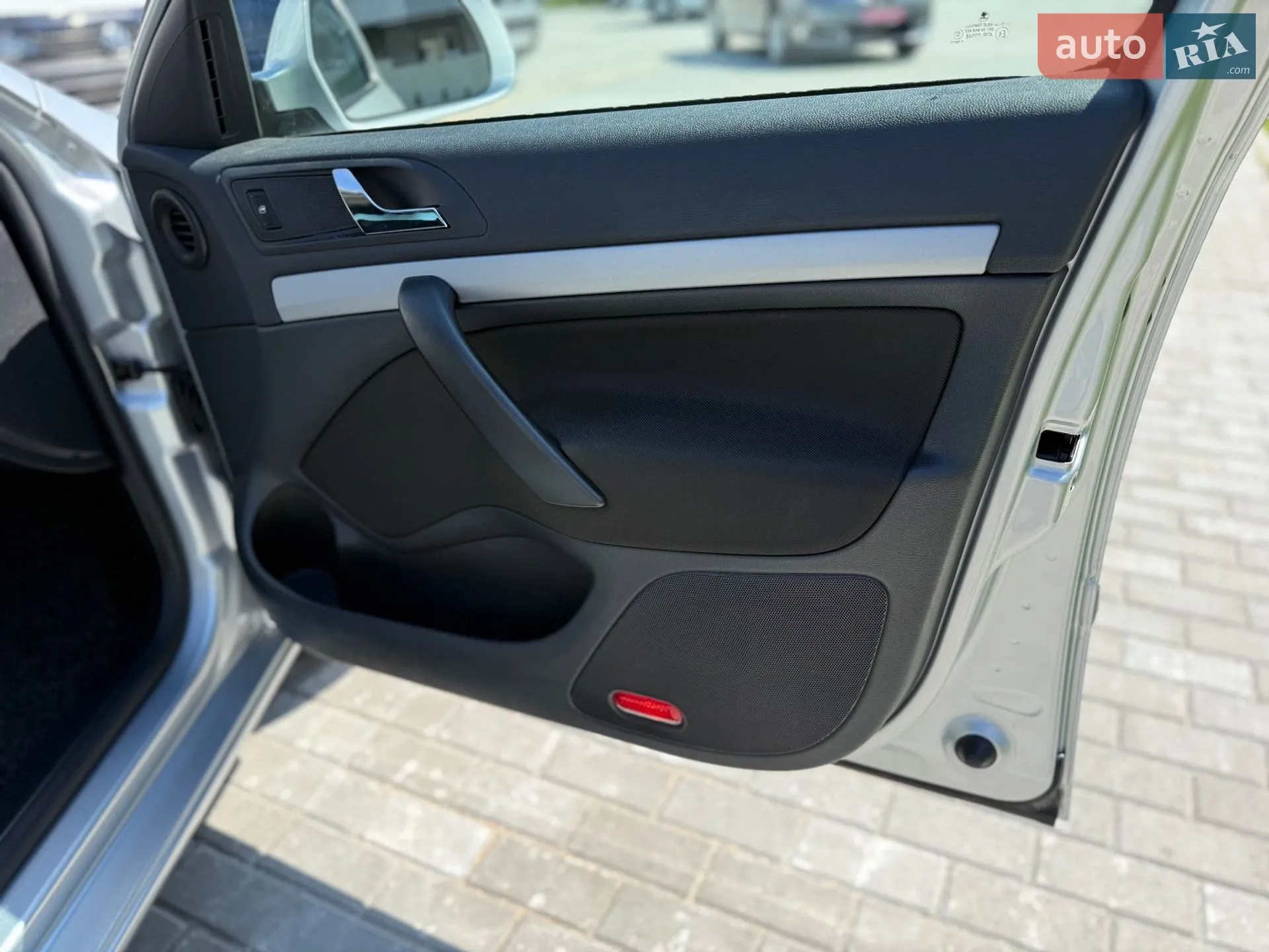 2013 Skoda Octavia - мініатюра 110