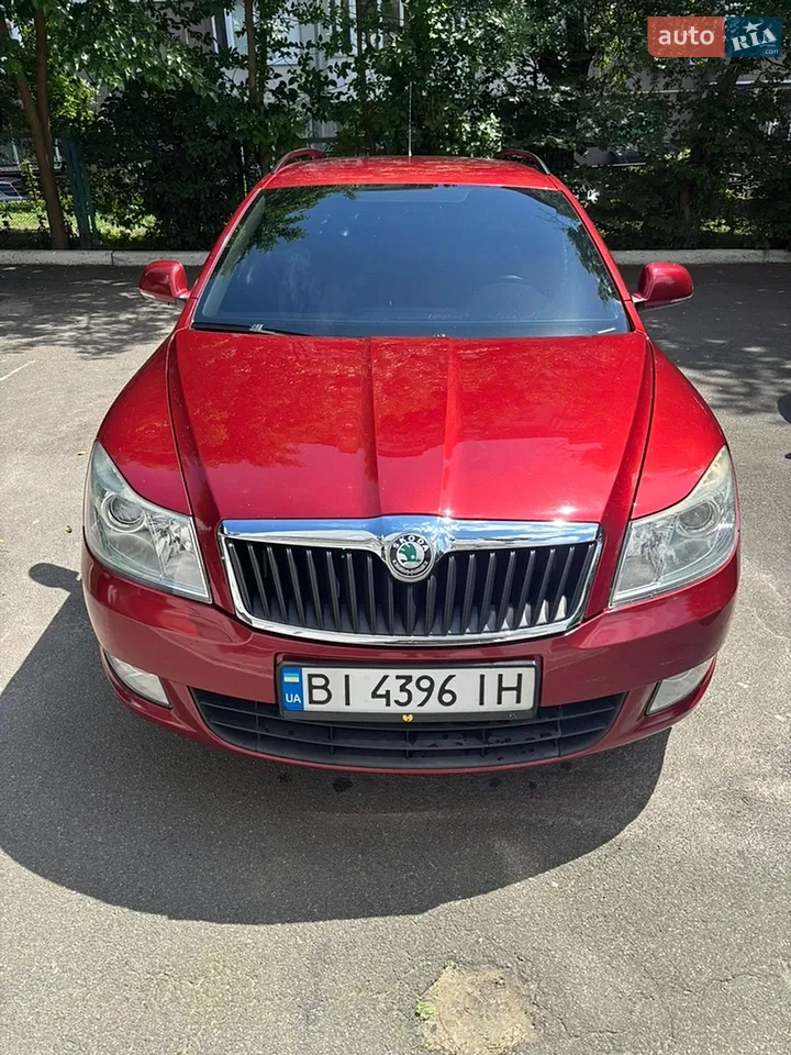 2010 Skoda Octavia - мініатюра 16