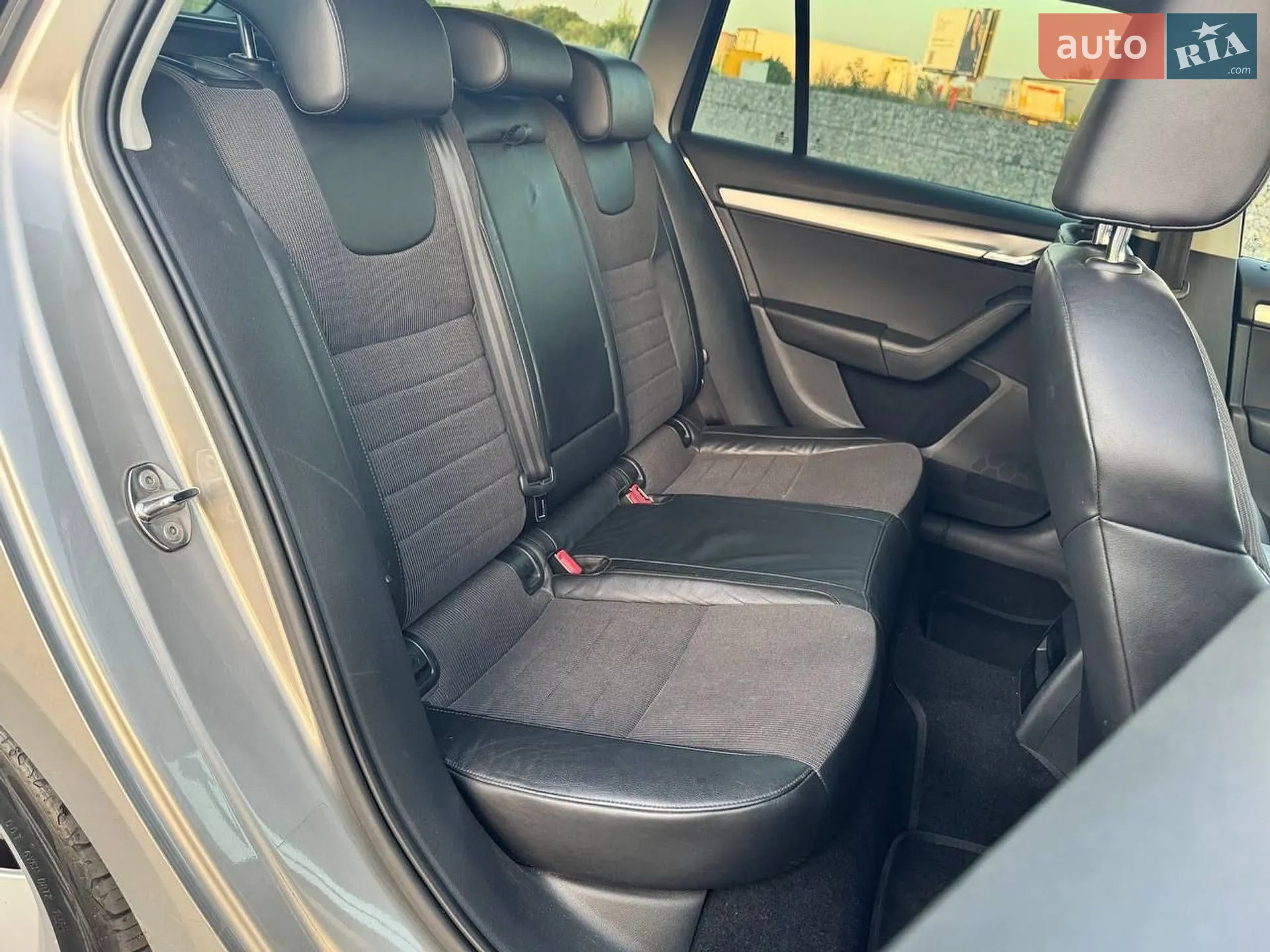 2013 Skoda Octavia - мініатюра 32