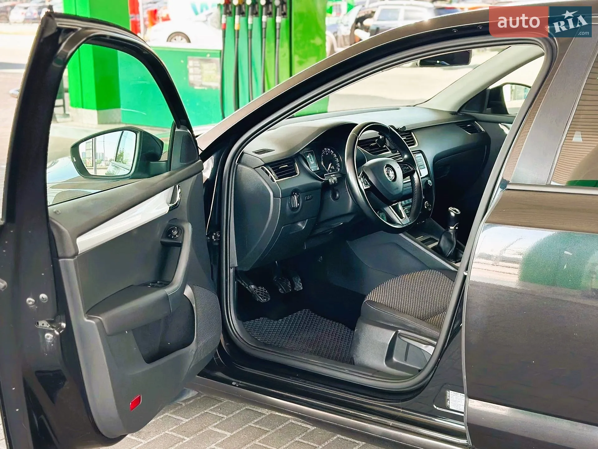 2016 Skoda Octavia - мініатюра 15
