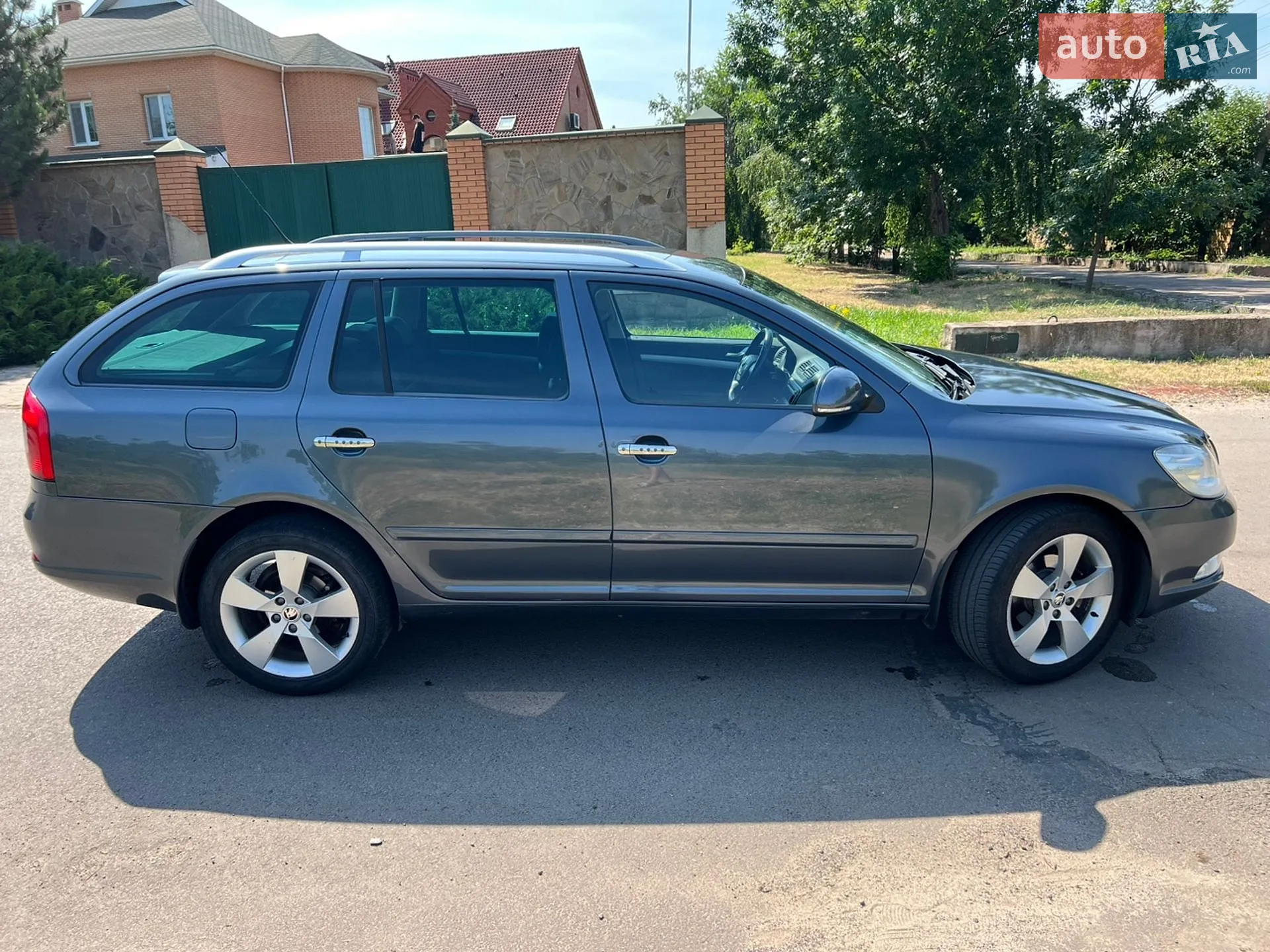 2010 Skoda Octavia - мініатюра 5