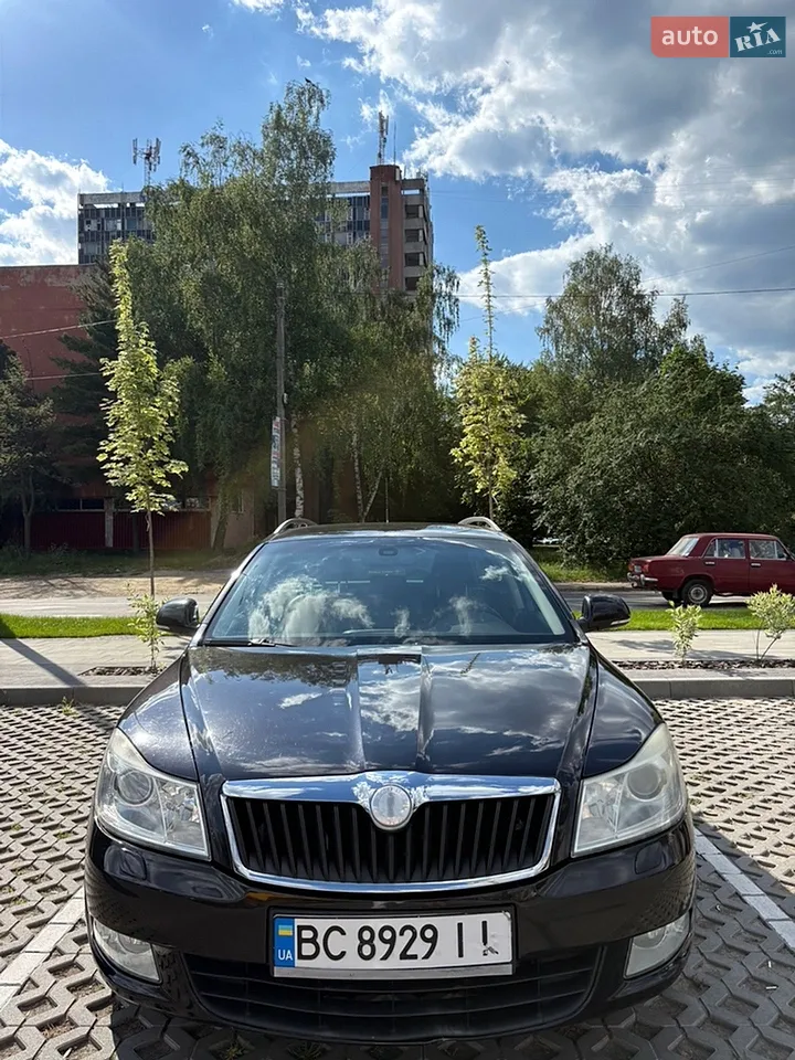 2010 Skoda Octavia - мініатюра 16