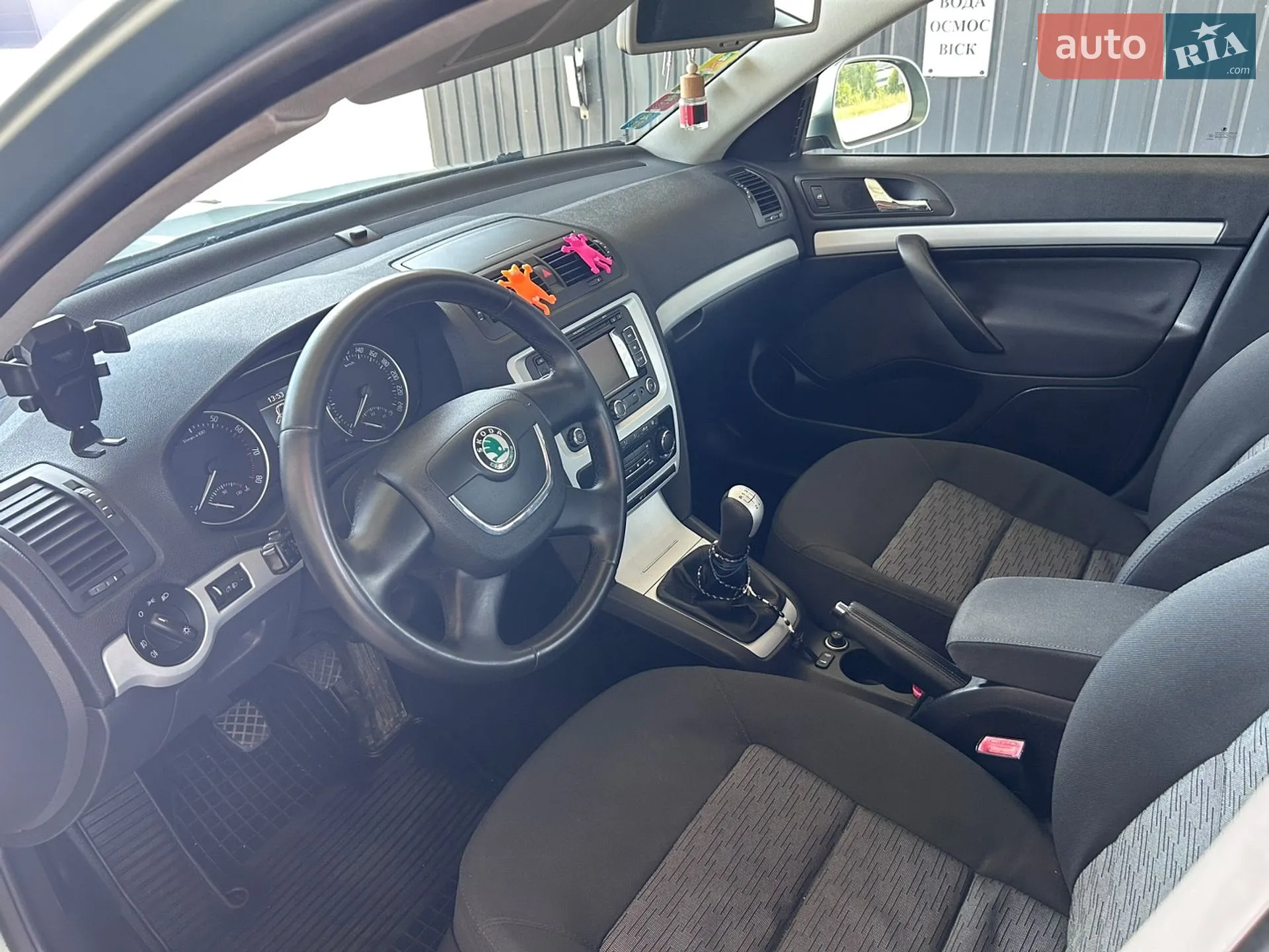 2010 Skoda Octavia - мініатюра 8