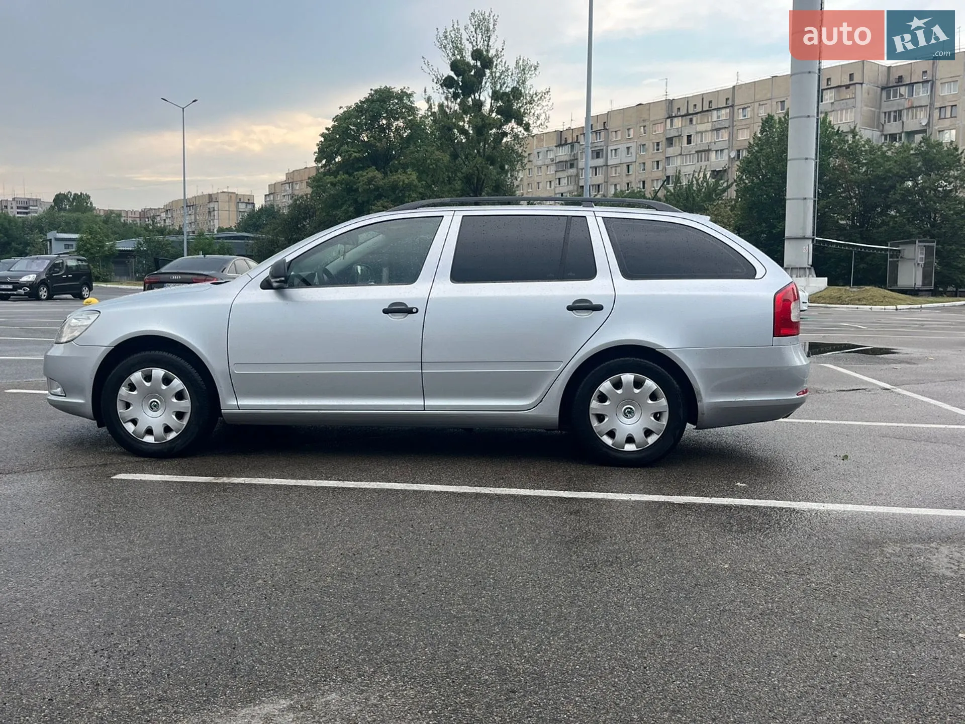 Skoda Octavia 2011 VIN TMBJT61Z3C2086859 фото оголошення 2 з 5
