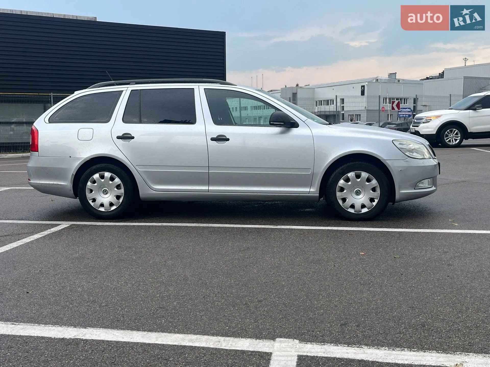 Skoda Octavia 2011 VIN TMBJT61Z3C2086859 фото оголошення 3 з 5