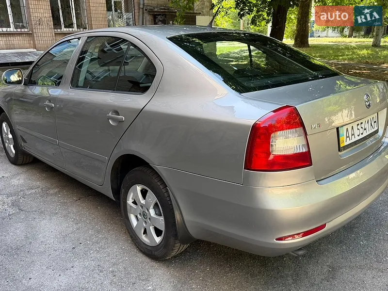 Skoda Octavia 2010 VIN TMBBA41ZXBB151364 фото оголошення 5 з 44