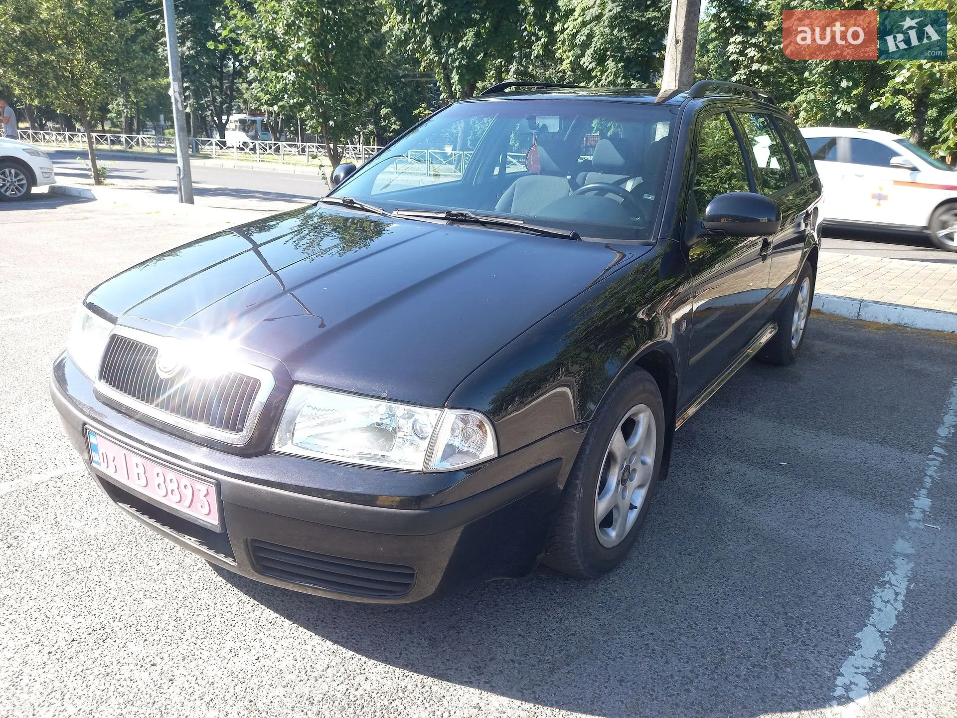 2010 Skoda Octavia - мініатюра 2