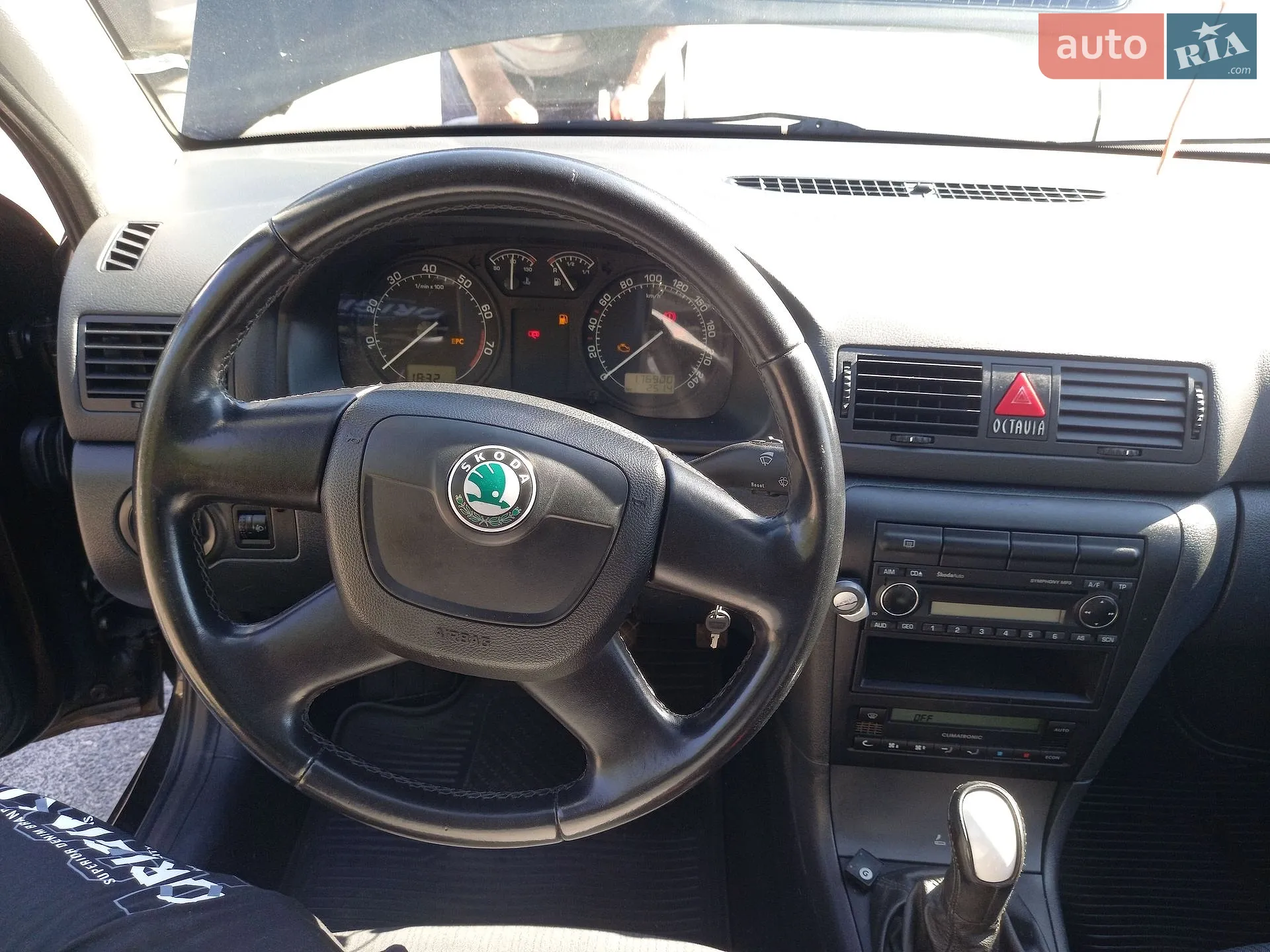 2010 Skoda Octavia - мініатюра 24