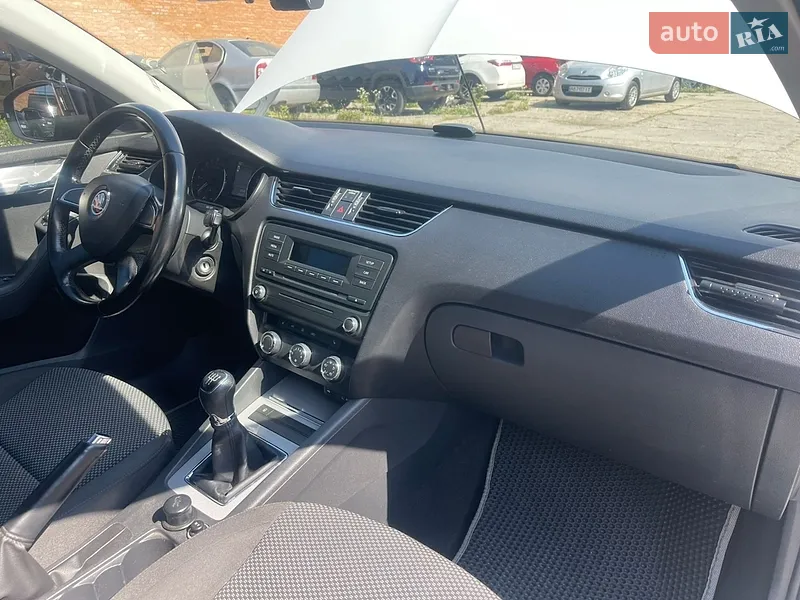 Skoda Octavia 2014 VIN TMBJG7NE8E0156002 фото оголошення 14 з 54