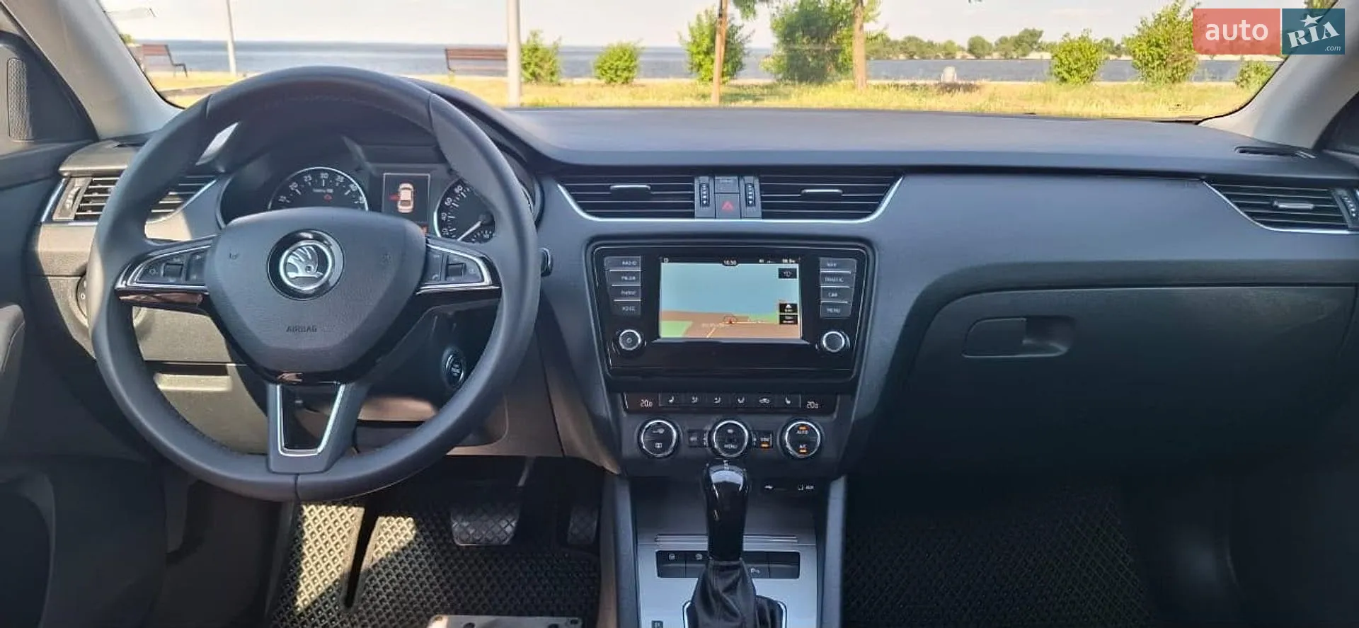 2016 Skoda Octavia - мініатюра 48
