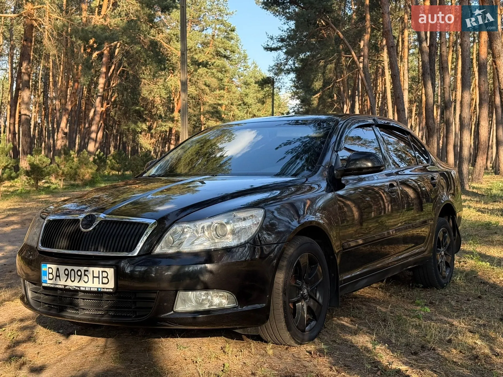 2010 Skoda Octavia - мініатюра 2