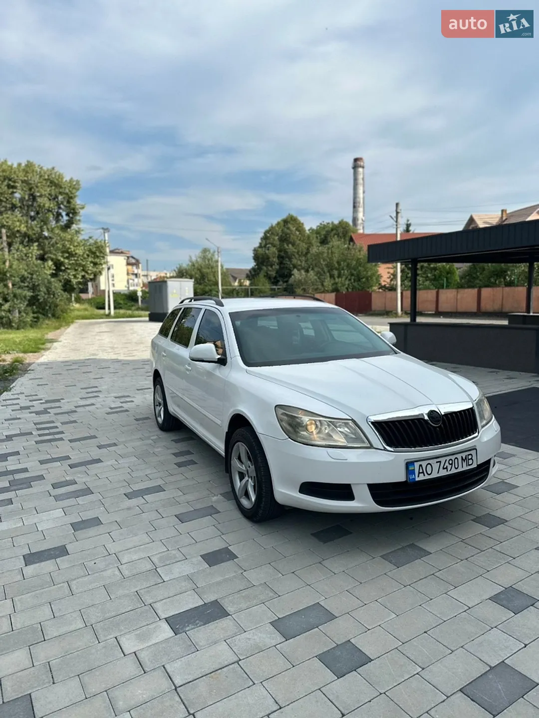 2010 Skoda Octavia - мініатюра 3