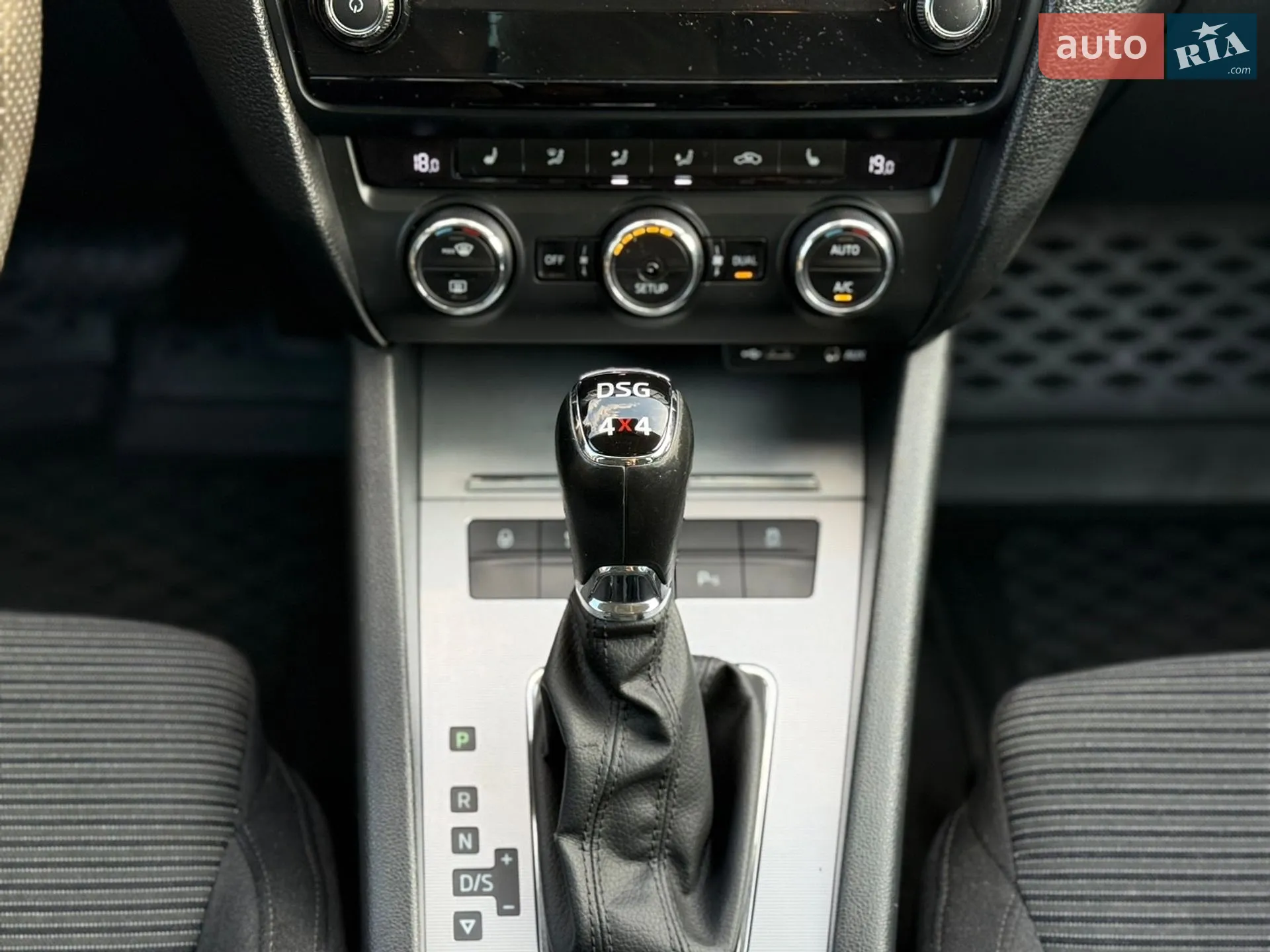 2015 Skoda Octavia - мініатюра 33