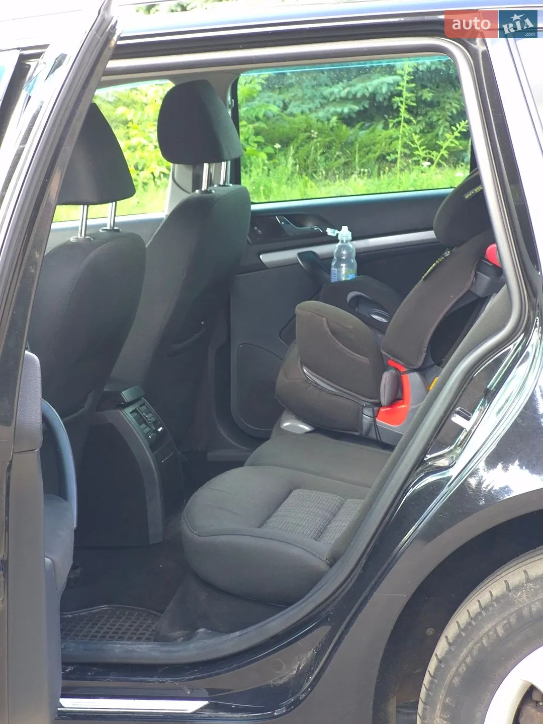 2010 Skoda Octavia - мініатюра 12