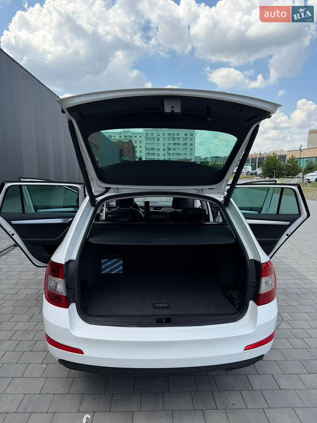 2013 Skoda Octavia - мініатюра 18