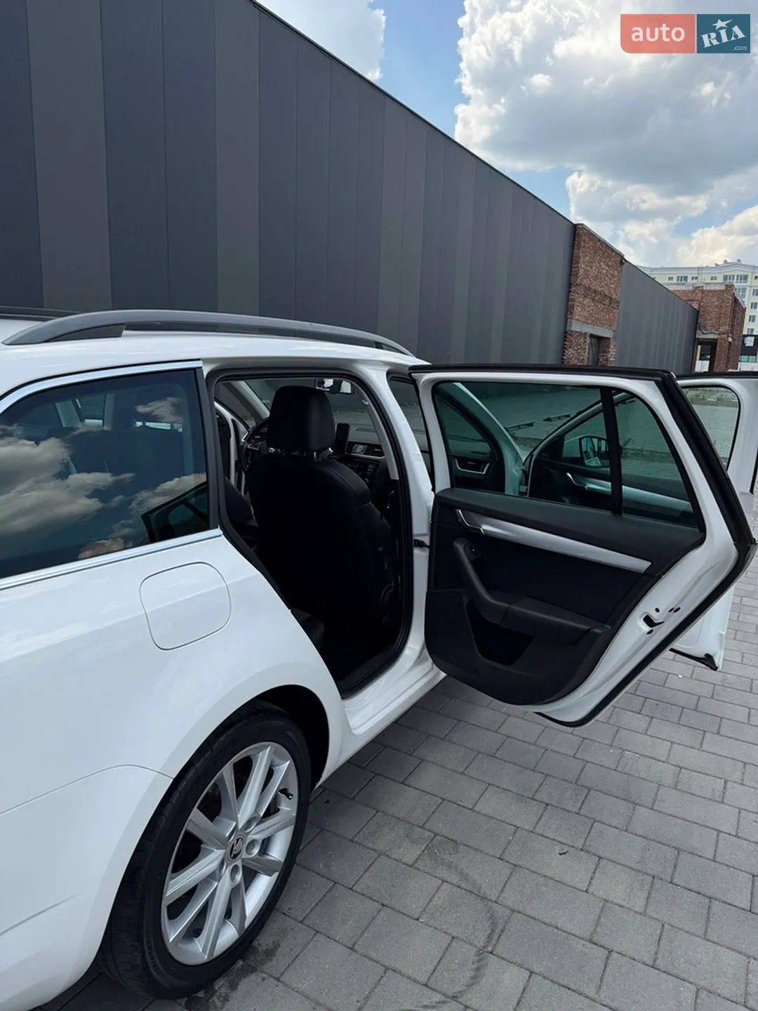 2013 Skoda Octavia - мініатюра 24