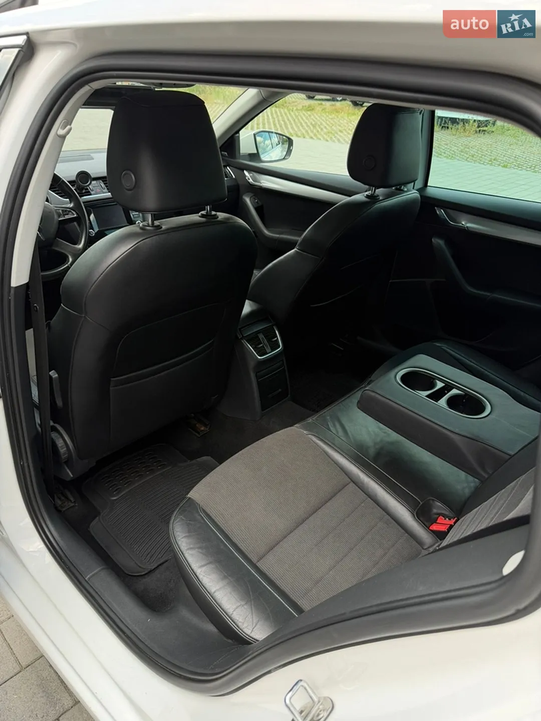 2013 Skoda Octavia - мініатюра 32