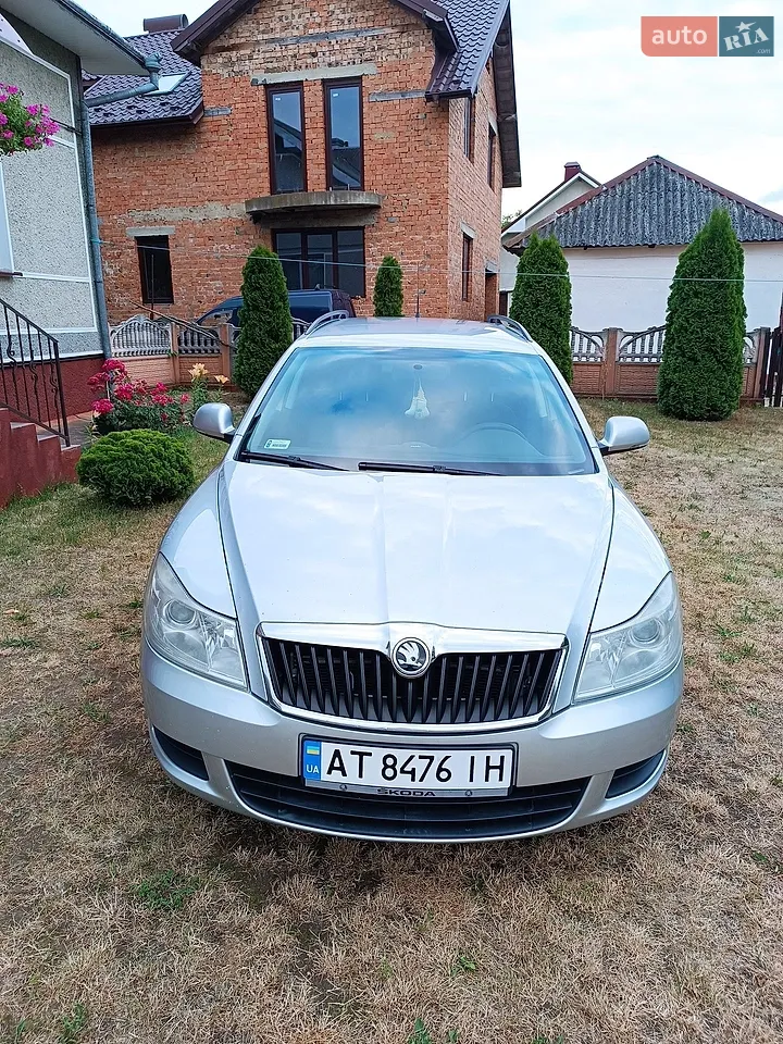 2010 Skoda Octavia - мініатюра 6