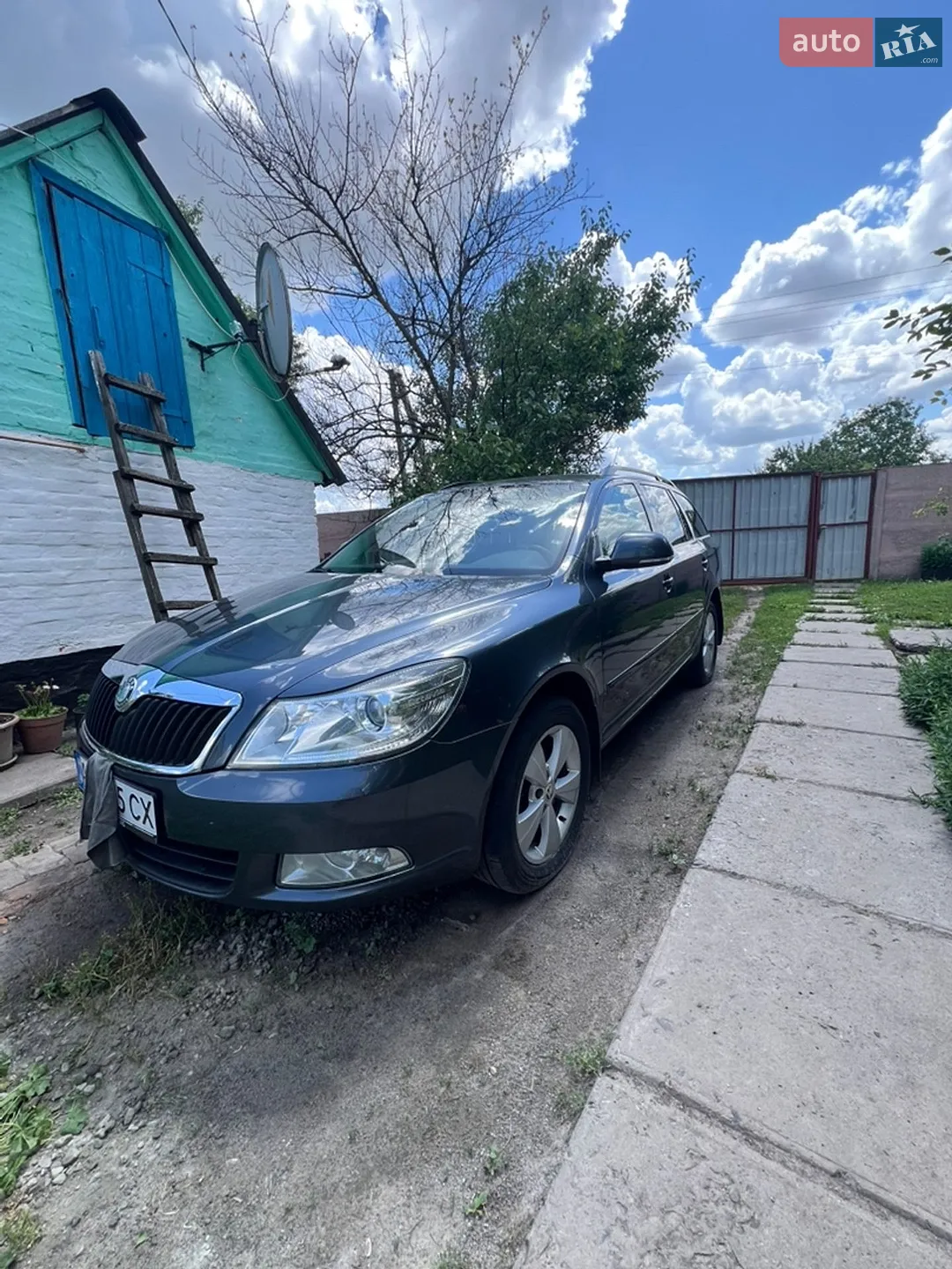 2010 Skoda Octavia - мініатюра 3