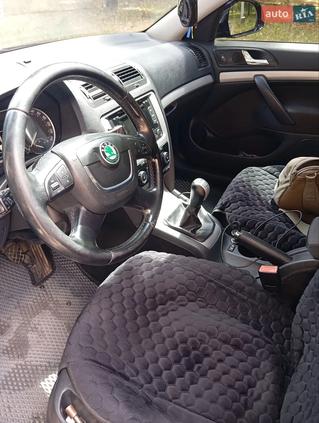 2010 Skoda Octavia - мініатюра 15