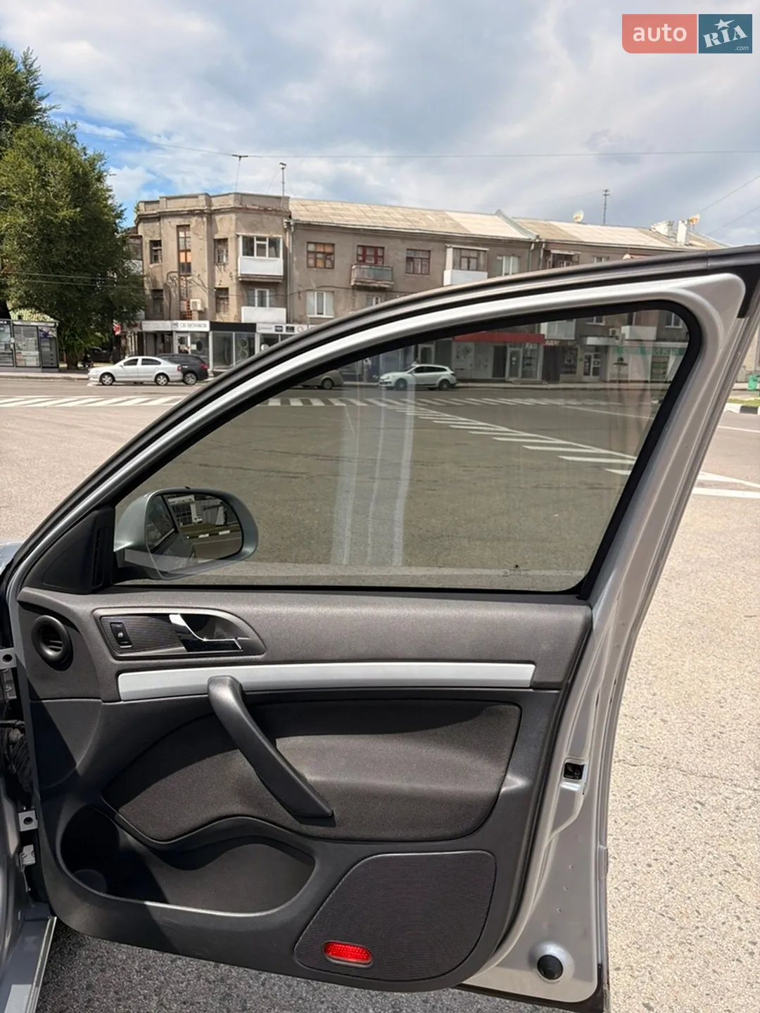 2011 Skoda Octavia - мініатюра 14