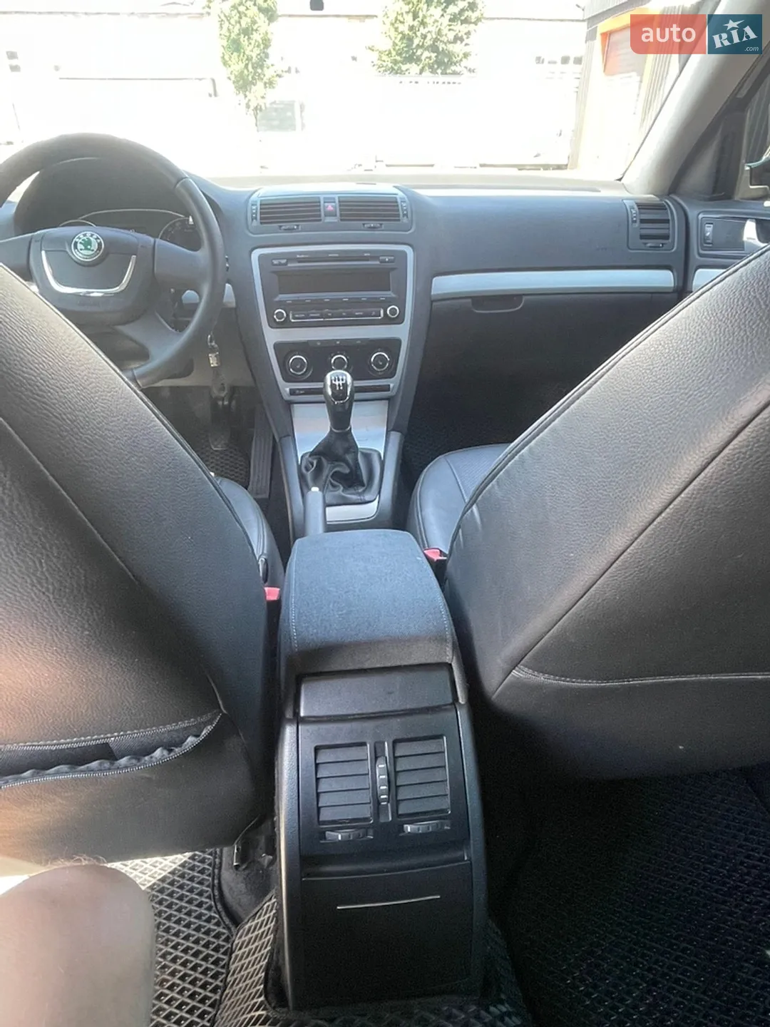 2011 Skoda Octavia - мініатюра 15